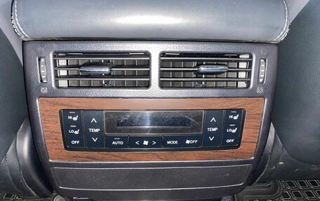 Toyota Land Cruiser 200, 2016 год, 6 150 000 рублей, 17 фотография