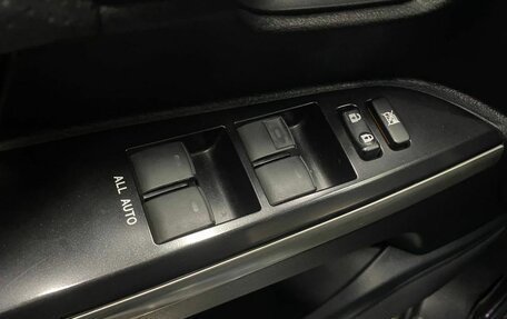 Toyota Land Cruiser 200, 2016 год, 6 150 000 рублей, 14 фотография