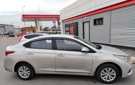 Hyundai Solaris II рестайлинг, 2017 год, 620 000 рублей, 3 фотография