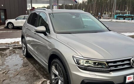 Volkswagen Tiguan II, 2019 год, 2 490 000 рублей, 3 фотография