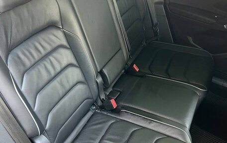 Volkswagen Tiguan II, 2019 год, 2 490 000 рублей, 20 фотография