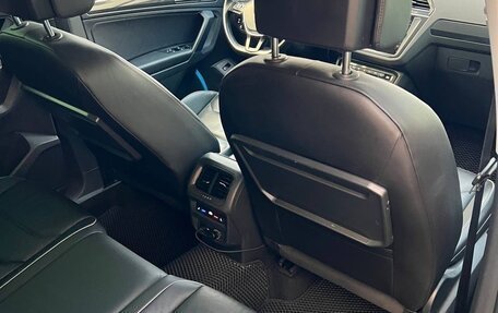 Volkswagen Tiguan II, 2019 год, 2 490 000 рублей, 22 фотография