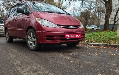 Toyota Estima III рестайлинг -2, 2001 год, 560 000 рублей, 3 фотография