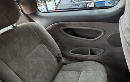 Toyota Estima III рестайлинг -2, 2001 год, 560 000 рублей, 17 фотография