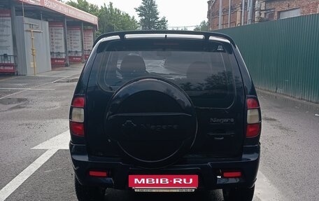 Chevrolet Niva I рестайлинг, 2005 год, 190 000 рублей, 3 фотография