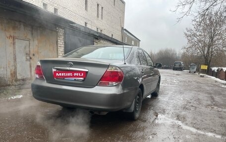 Toyota Camry V40, 2005 год, 725 000 рублей, 3 фотография