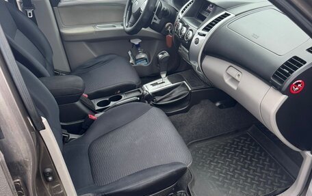 Mitsubishi Pajero Sport II рестайлинг, 2012 год, 1 750 000 рублей, 8 фотография