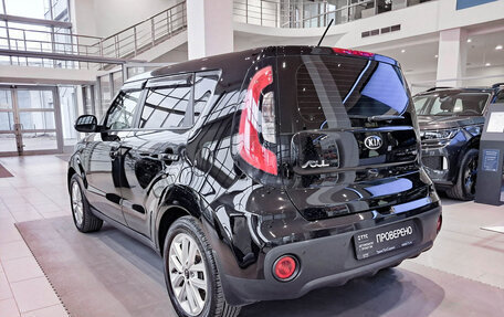 KIA Soul II рестайлинг, 2017 год, 1 750 000 рублей, 8 фотография