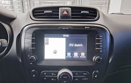 KIA Soul II рестайлинг, 2017 год, 1 750 000 рублей, 18 фотография