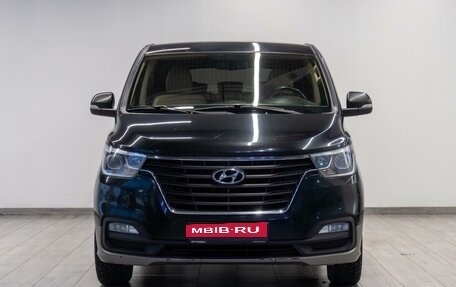 Hyundai H-1 II рестайлинг, 2019 год, 2 539 000 рублей, 3 фотография