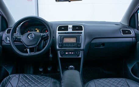 Volkswagen Polo VI (EU Market), 2015 год, 799 000 рублей, 12 фотография