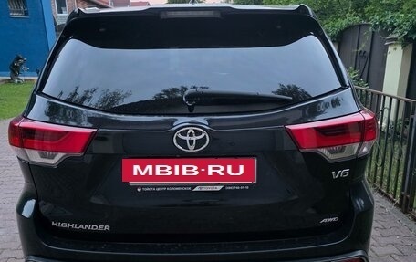 Toyota Highlander III, 2018 год, 3 909 999 рублей, 3 фотография