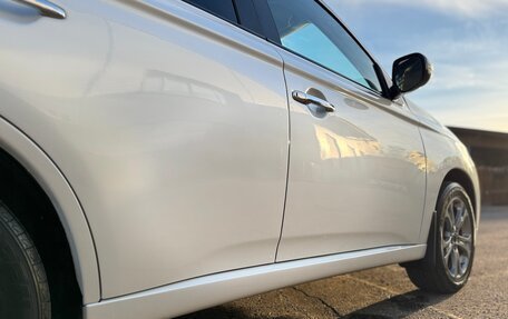 Mitsubishi Outlander III рестайлинг 3, 2012 год, 1 350 000 рублей, 20 фотография