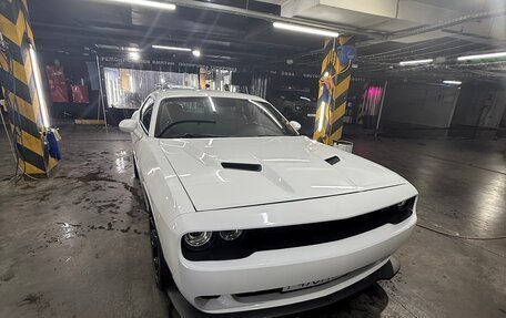 Dodge Challenger III рестайлинг 2, 2019 год, 2 680 000 рублей, 1 фотография