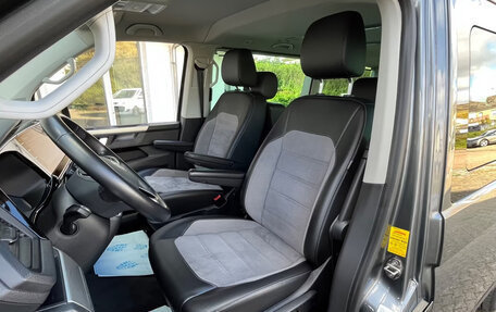 Volkswagen Multivan T6 рестайлинг, 2021 год, 6 100 000 рублей, 8 фотография