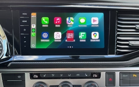 Volkswagen Multivan T6 рестайлинг, 2021 год, 6 100 000 рублей, 12 фотография