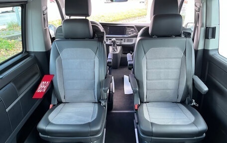 Volkswagen Multivan T6 рестайлинг, 2021 год, 6 100 000 рублей, 14 фотография