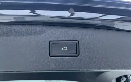 Volkswagen Tiguan II, 2023 год, 4 353 500 рублей, 13 фотография