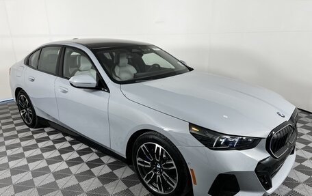 BMW 5 серия, 2025 год, 10 695 560 рублей, 8 фотография