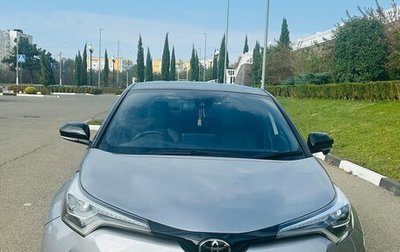 Toyota C-HR I рестайлинг, 2018 год, 2 000 000 рублей, 1 фотография