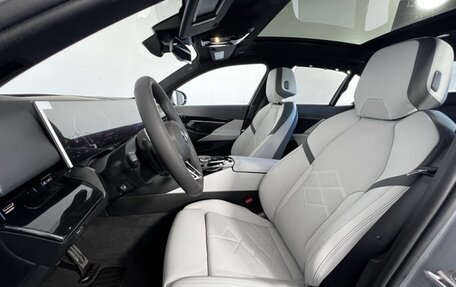 BMW 5 серия, 2025 год, 10 695 560 рублей, 11 фотография