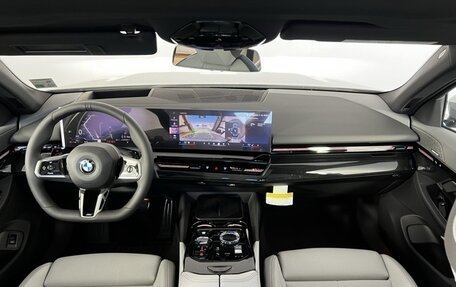 BMW 5 серия, 2025 год, 10 695 560 рублей, 31 фотография