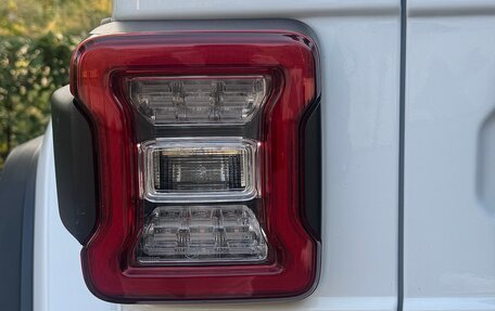 Jeep Wrangler, 2021 год, 5 800 000 рублей, 14 фотография