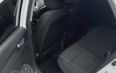 Hyundai Solaris II рестайлинг, 2019 год, 870 000 рублей, 8 фотография