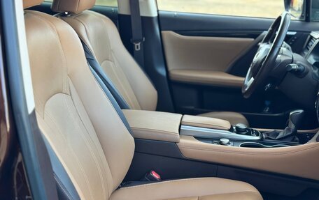 Lexus RX IV рестайлинг, 2017 год, 3 790 000 рублей, 6 фотография