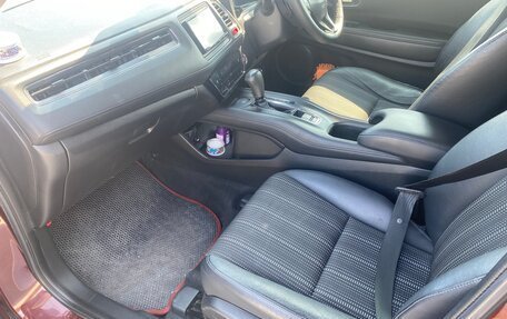 Honda Vezel, 2015 год, 1 700 000 рублей, 24 фотография