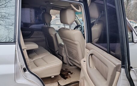 Toyota Land Cruiser 100 рестайлинг 2, 2000 год, 1 300 000 рублей, 11 фотография