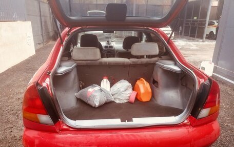 Mitsubishi Carisma I, 1996 год, 230 000 рублей, 3 фотография