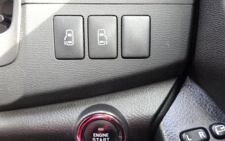 Toyota ISis I, 2014 год, 853 777 рублей, 17 фотография