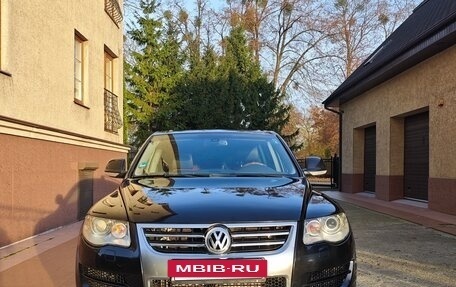 Volkswagen Touareg III, 2008 год, 1 600 000 рублей, 2 фотография