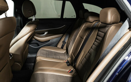 Mercedes-Benz E-Класс, 2019 год, 3 399 700 рублей, 10 фотография