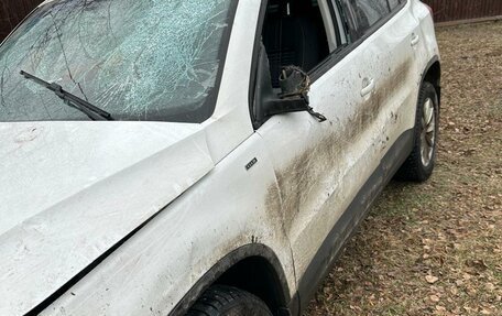 Volkswagen Tiguan I, 2015 год, 650 000 рублей, 3 фотография