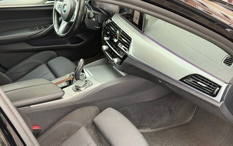 BMW 5 серия, 2019 год, 3 850 000 рублей, 18 фотография