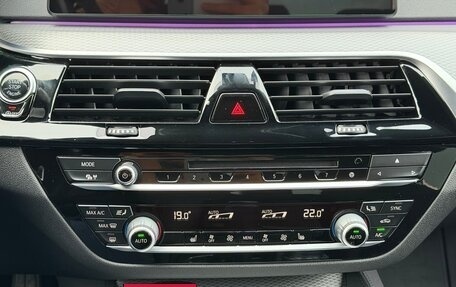 BMW 5 серия, 2019 год, 3 850 000 рублей, 16 фотография