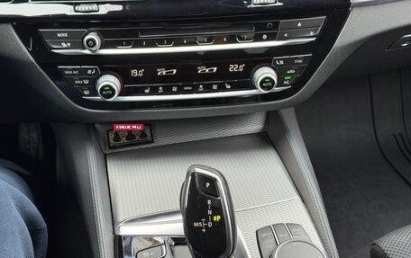 BMW 5 серия, 2019 год, 3 850 000 рублей, 15 фотография