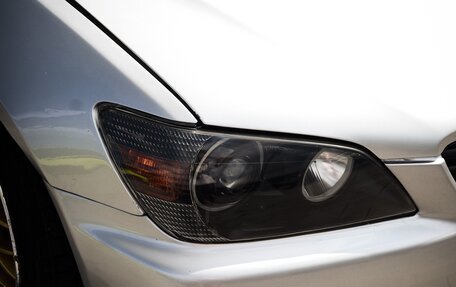 Toyota Altezza, 2001 год, 900 000 рублей, 5 фотография