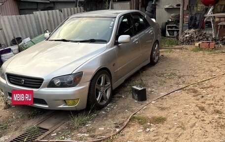 Toyota Altezza, 2001 год, 900 000 рублей, 10 фотография