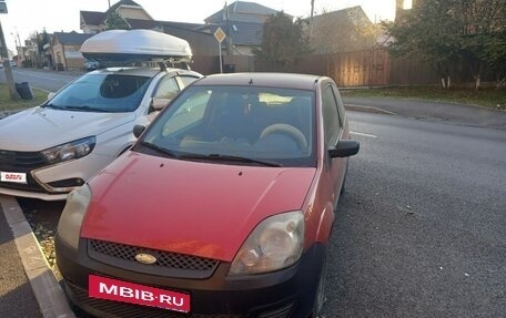 Ford Fiesta, 2006 год, 380 000 рублей, 2 фотография