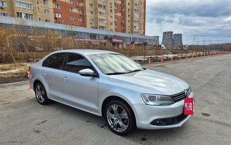 Volkswagen Jetta VI, 2012 год, 1 100 000 рублей, 2 фотография