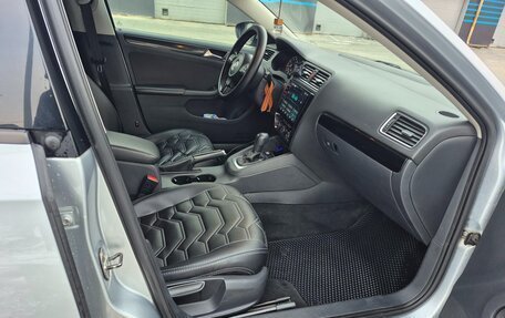 Volkswagen Jetta VI, 2012 год, 1 100 000 рублей, 13 фотография