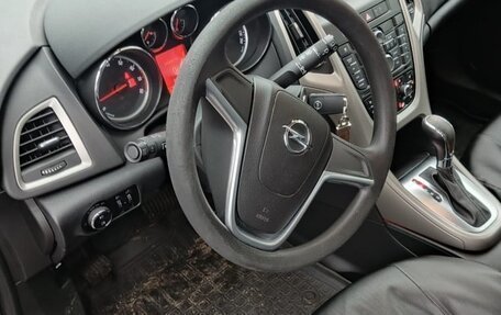 Opel Astra J, 2011 год, 850 000 рублей, 8 фотография