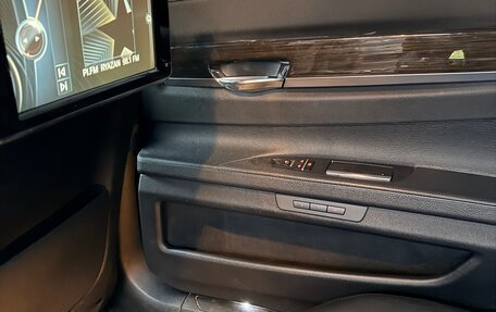 BMW 7 серия, 2015 год, 2 200 000 рублей, 13 фотография