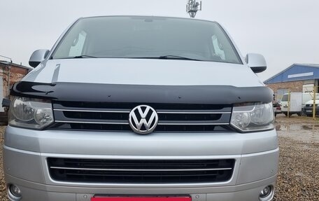 Volkswagen Multivan T5, 2010 год, 3 100 000 рублей, 2 фотография