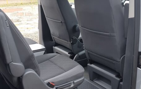 Volkswagen Multivan T5, 2010 год, 3 100 000 рублей, 21 фотография