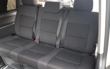 Volkswagen Multivan T5, 2010 год, 3 100 000 рублей, 34 фотография