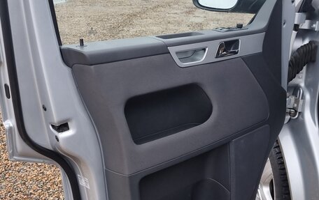 Volkswagen Multivan T5, 2010 год, 3 100 000 рублей, 26 фотография